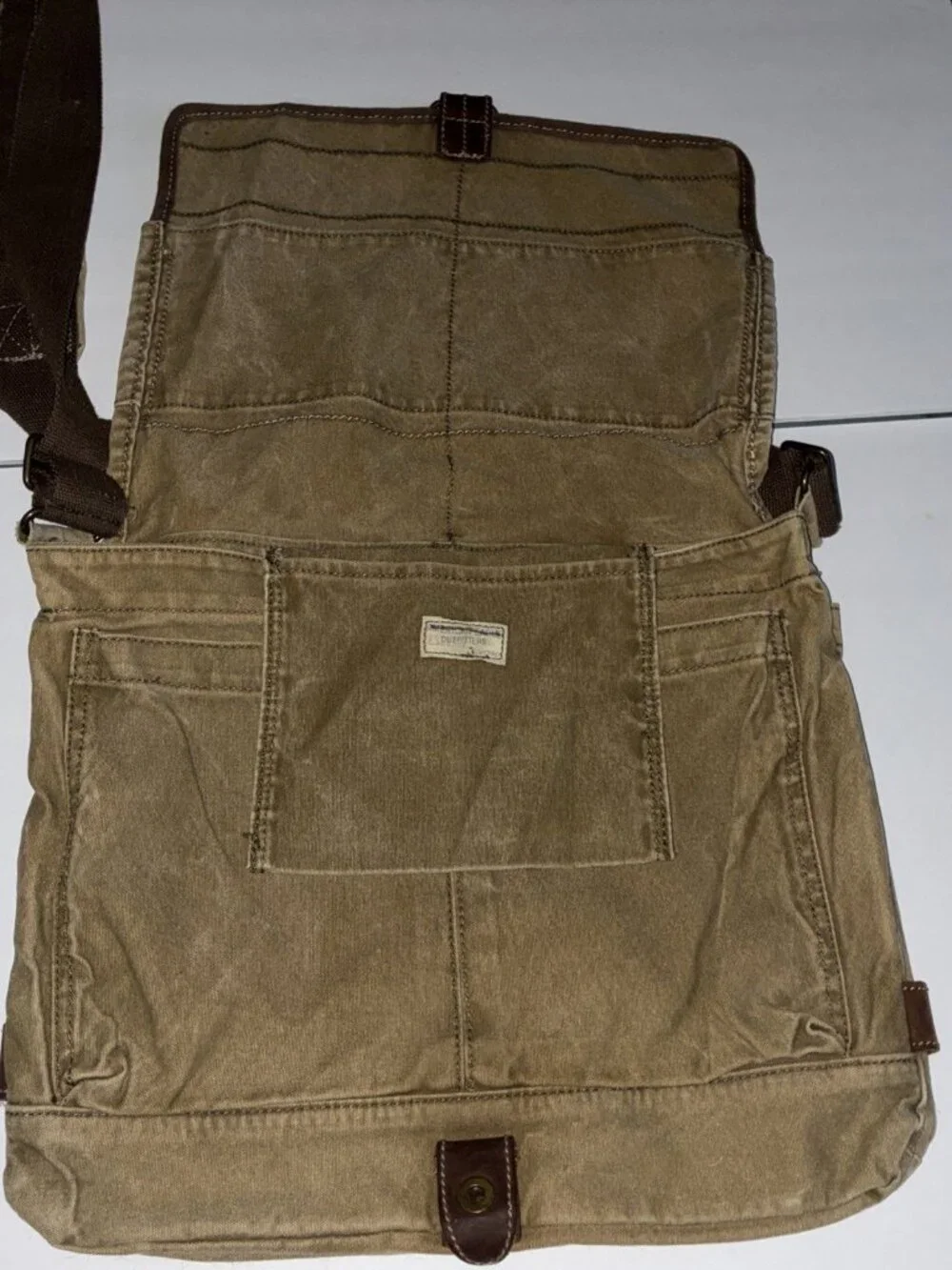 American Eagle Outfitters Vintage Brown Messenger Bag Adjustable Strap.